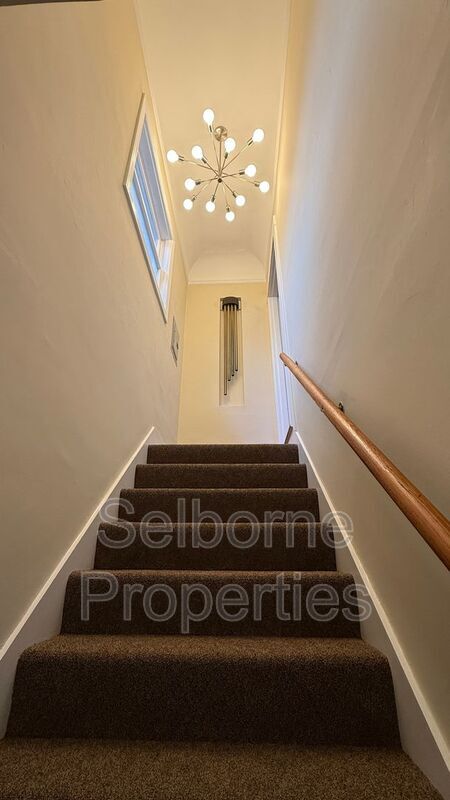 4174 Howe St Oakland, CA 94611 photo 2
