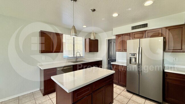 2075 E Appaloosa Rd Gilbert, AZ 85296 photo 3