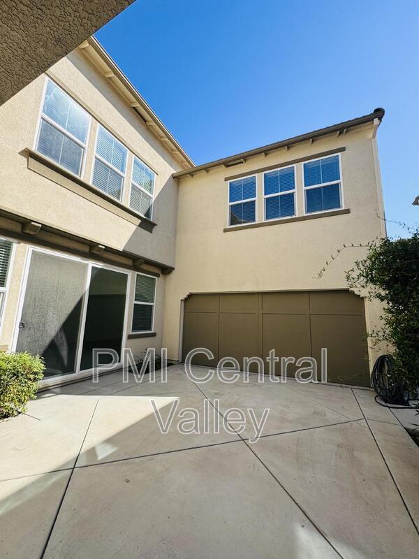 464 E Solare Ave photo 3