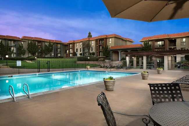Prado Apartments photo 2