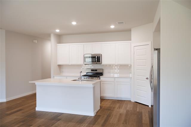 4000 Falcon Dr Farmersville, TX 75442 photo 3