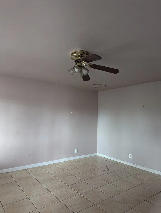 918 N Branciforte Ave Santa Cruz, CA 95062 photo 3