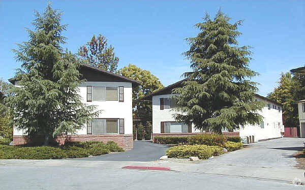 4318 Collins Court, Mountain View, CA 94040 photo 2