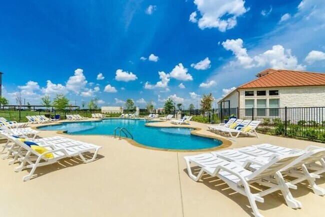 27040 US-380 Aubrey, TX 76227 photo 5