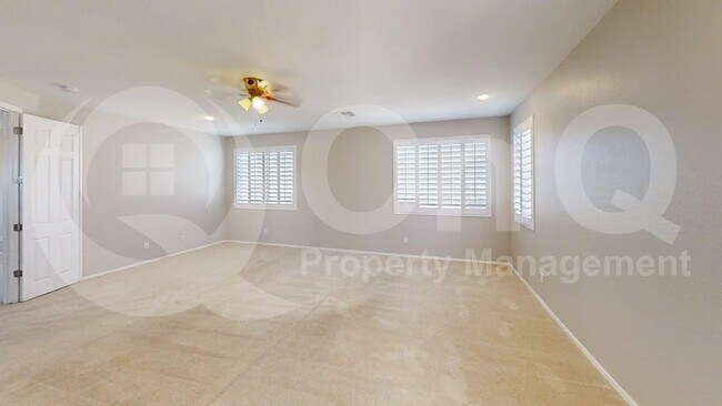 3114 W Languid Ln Phoenix, AZ 85086 photo 4
