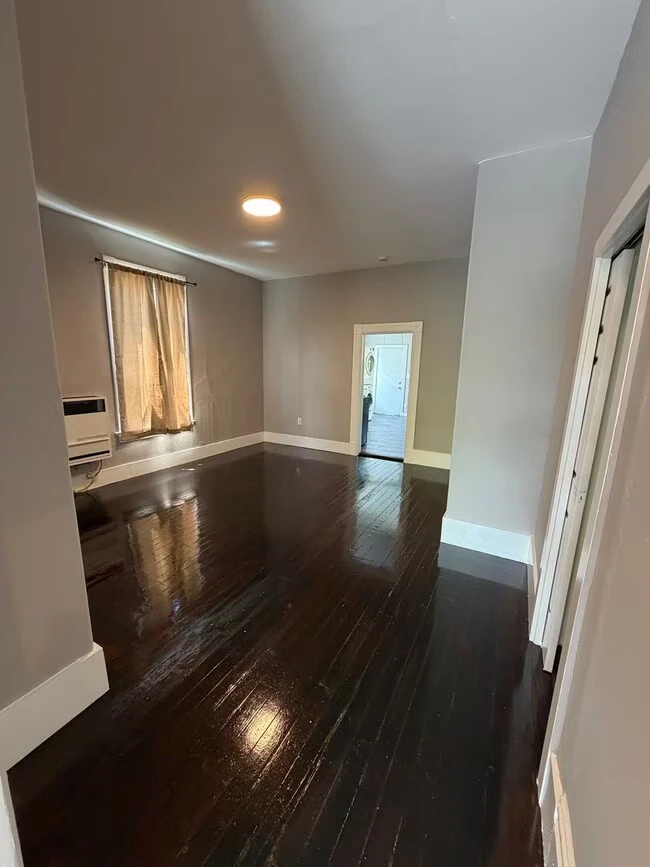 3259-3261 Louise St Oakland, CA 94608 photo 4