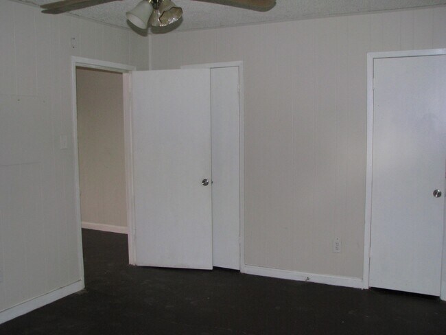 3812 Wipprecht St Houston, TX 77026 photo 4