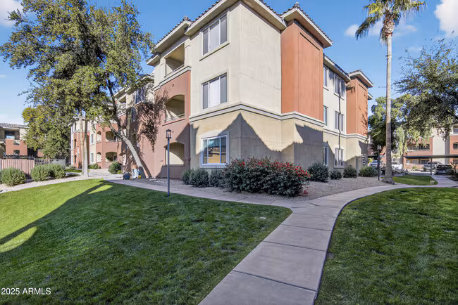 5401 E Van Buren St Phoenix, AZ 85008 photo 2