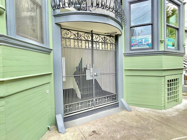150 San Carlos Street, San Francisco, CA 94110 photo 3