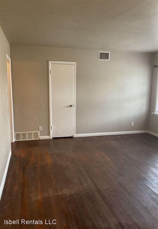 1913 S 57th St Temple, TX 76504 photo 5