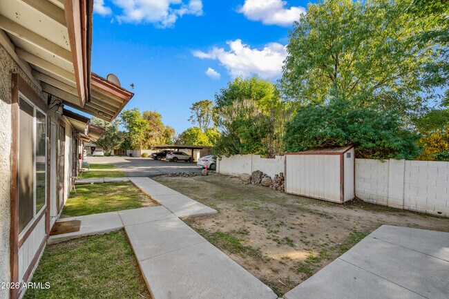 520 W Clark St Mesa, AZ 85201 photo 3