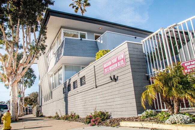 2613 Mission Blvd San Diego, CA 92109 photo 5