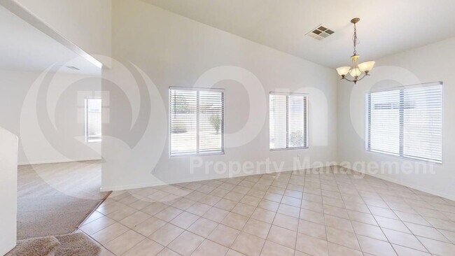 12204 W Ocotillo Ln El Mirage, AZ 85335 photo 4