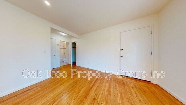 2057 Central Avenue, Alameda, CA 94501 photo 2