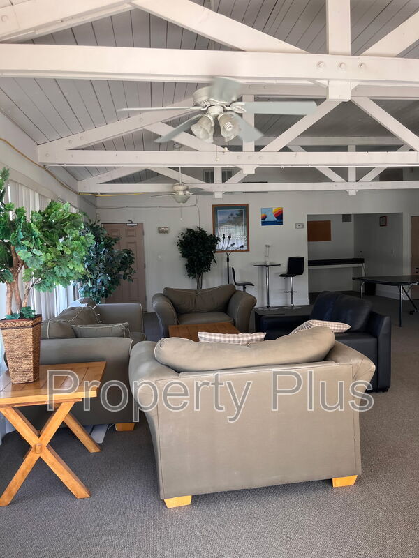 7550 N 12th St Phoenix, AZ 85020 photo 3