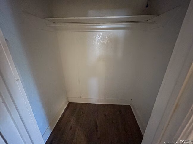 1625 McCullough Ave San Antonio, TX 78212 photo 5