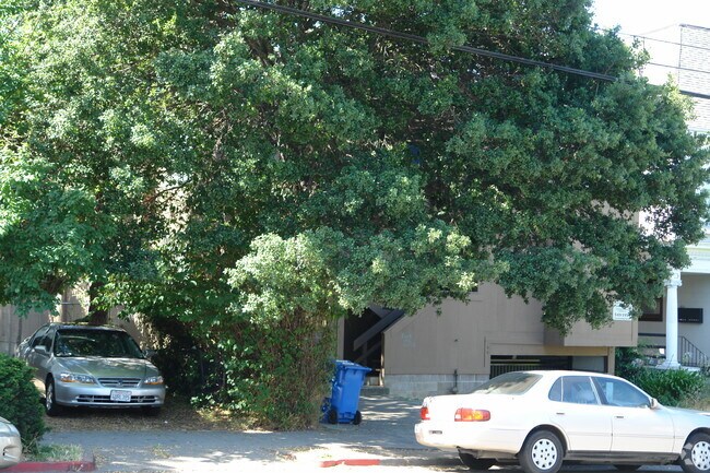 2218 Haste Street, Berkeley, CA 94704 photo 2