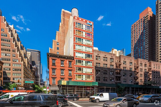 845 2nd Ave New York, NY 10017 photo 2