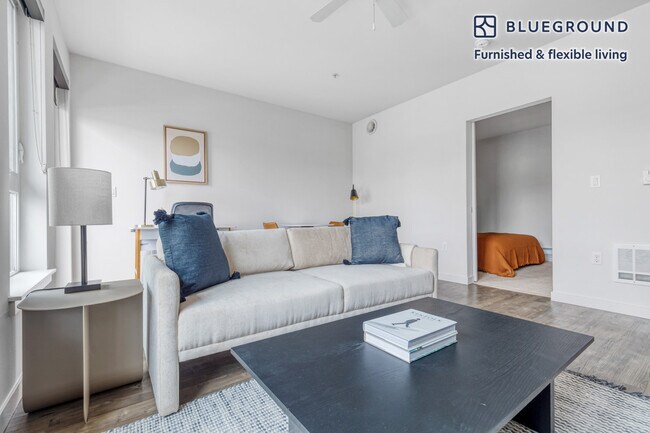 5555 14th Ave NW Seattle, WA 98107 photo 3