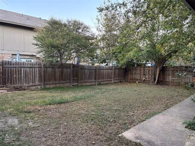1210 Southport Dr Austin, TX 78704 photo 3
