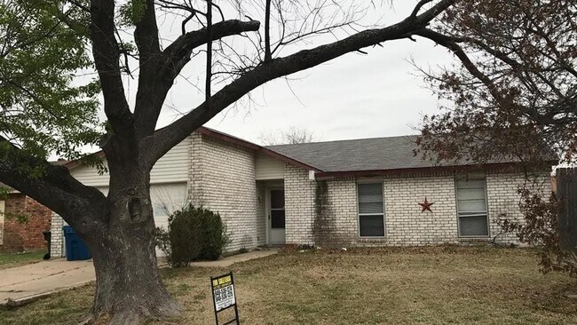 5208 Slay Drive, The Colony, TX 75056 photo 4