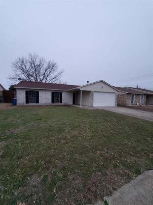 5208 Slay Drive, The Colony, TX 75056 photo 2