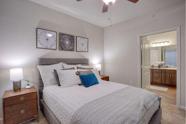 1200 Estancia Pkwy Austin, TX 78748 photo 4