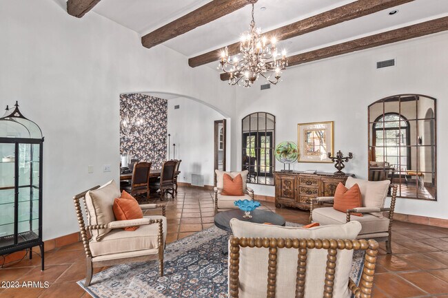 6708 E San Miguel Ave Paradise Valley, AZ 85253 photo 4