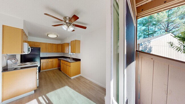 33 Clay Ct Novato, CA 94949 photo 4