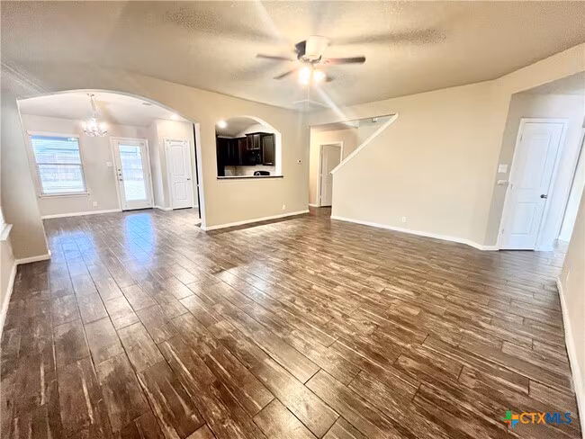 738 Great Oaks Dr New Braunfels, TX 78130 photo 5