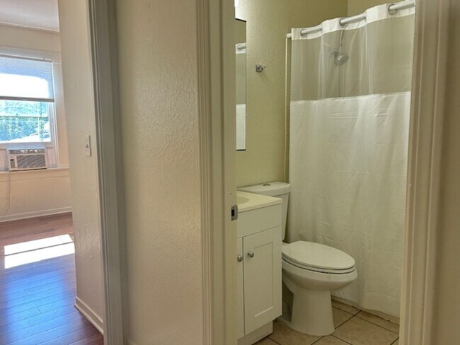 1 Bed 1 Bath in Historical Building photo 3