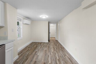 407 Sarah St San Marcos, TX 78666 photo 3