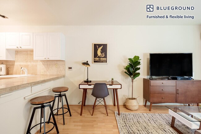 572 Channing Ave Palo Alto, CA 94301 photo 5
