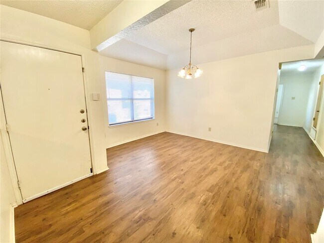 4727 Sausalito Drive, Arlington, TX 76016 photo 3