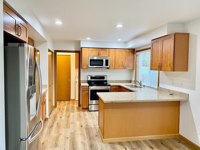 21503 8th Pl W Lynnwood, WA 98036 photo 2
