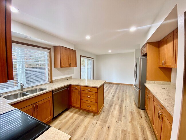 21503 8th Pl W Lynnwood, WA 98036 photo 5