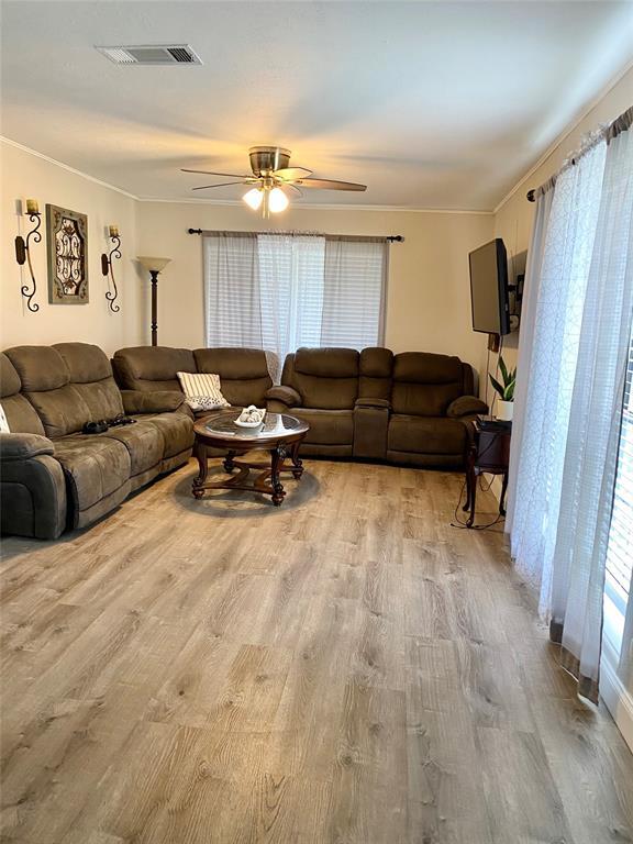 1401 Carswell Terrace Arlington, TX 76010 photo 5
