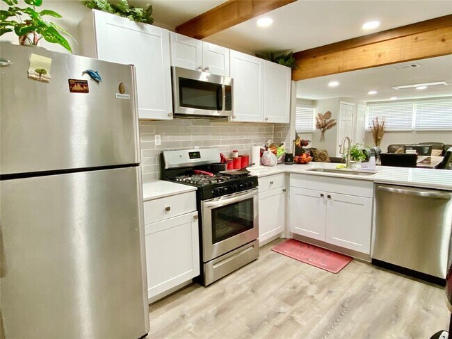 1401 Carswell Terrace Arlington, TX 76010 photo 3