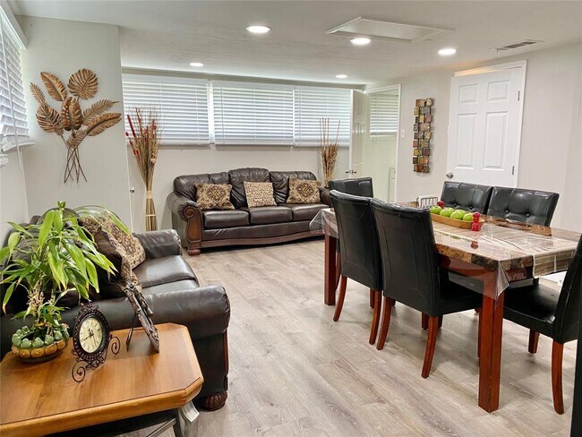 1401 Carswell Terrace Arlington, TX 76010 photo 4