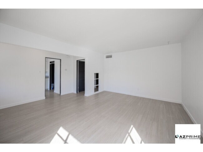 414 W 13th St Tempe, AZ 85281 photo 4