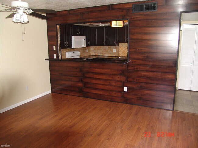1645 W Baseline Rd Mesa, AZ 85202 photo 2