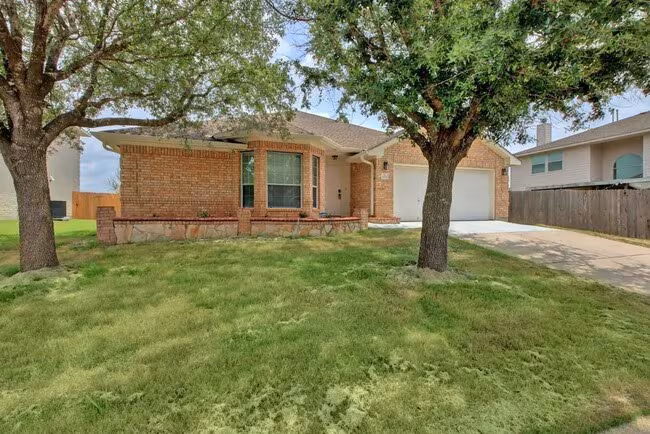 11717 Dunfries Ln Austin, TX 78754 photo 4