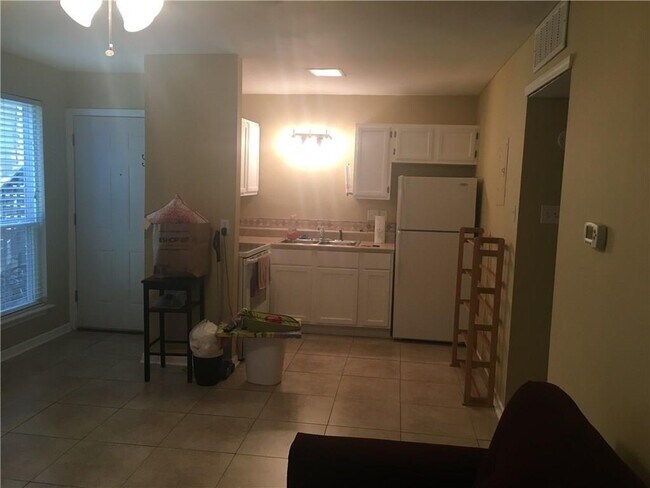 1000 W 26th St Austin, TX 78705 photo 2