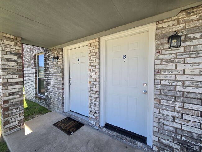 4100 Gus Dr Killeen, TX 76549 photo 2