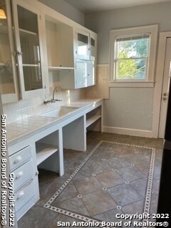 426 W Huisache Ave San Antonio, TX 78212 photo 4