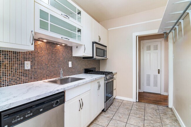 268 E Lullwood Ave San Antonio, TX 78212 photo 5