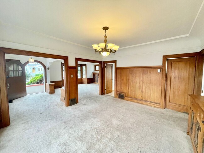 616 Miramar Avenue, San Francisco, CA 94112 photo 2