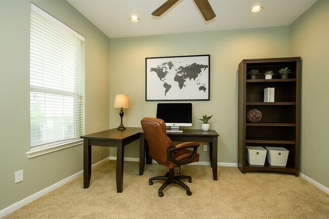16044 Sweetwater Fields Lane, Tomball, TX 77377 photo 4