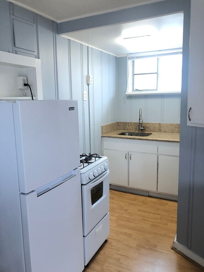 2111 Wightman St San Diego, CA 92104 photo 3