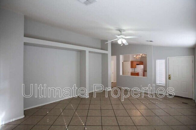 10445 W Palm Ln Avondale, AZ 85392 photo 2